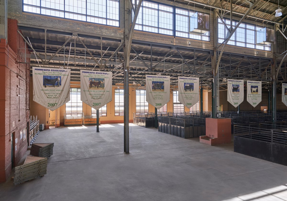 MaertensBrenny's tweet photo. TFW you get final project photos...👷🏼‍♀️😁 #mnstatefair #mnconstruction #beautifulbarn #maertensbrennybuilds

📷 @DrewGrayPhoto

Pictured: Baldwin State, Historic Cattle Barn (exterior and interior), Grandstand Elevators https://t.co/reEFQqDjEg