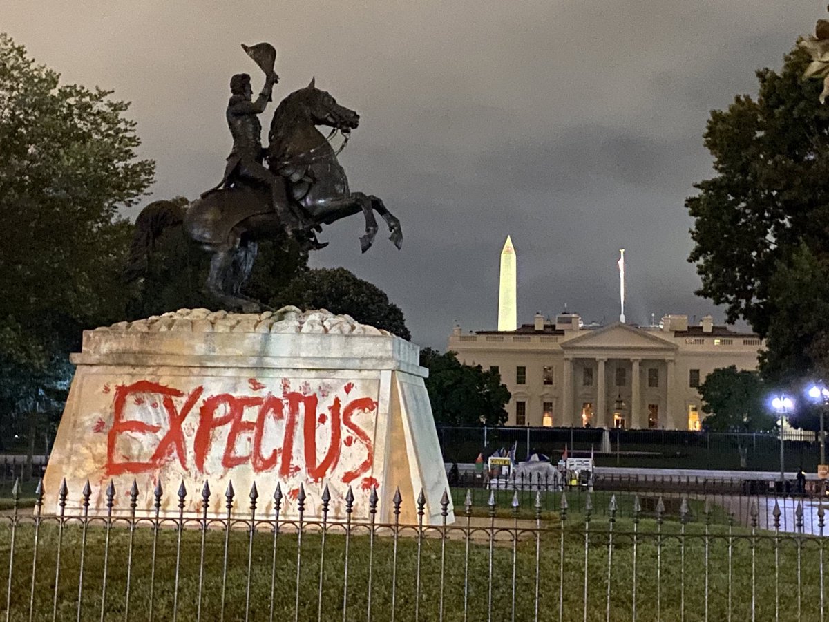 TabBep's tweet photo. I will continue to use my platform so all our voices can heard , @POTUS we ask you to hear all of our voices #IndigenousPeoplesDay #stoppipeline3 #nodapl #stopfossilfuel https://t.co/19AuS9ZtjJ