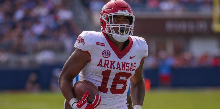 Arkansas football stats leaders and rankings at halfway point of 2021 season... and some comparisons to last season #wps #arkansas #razorbacks (FREE): https://t.co/Cn3mkv0sMV https://t.co/AhX4i3pWFQ
