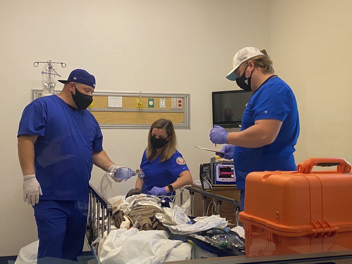emsatwcc's tweet photo. Wallace EMS students are treating a pediatric patient in respiratory distress in our Sim Center today. Our Sim Center uses high-fidelity manikins to recreate various conditions our students may see in the prehospital setting. #yourfuture #ourfocus #ACCS #govnation https://t.co/VwPcZV9Nny
