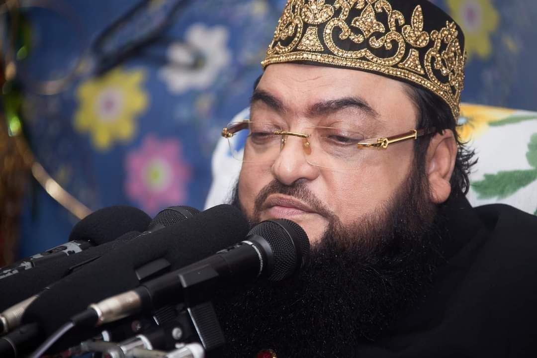 shahdewanbagi's tweet photo. The word Kufurun means to cover.The person who keeps the essence of #Allah covered in the seventh layer of his Qalb is a Kafir. 

-Sufi Emperor Hazrat Shah Dewanbagi(Rh.) https://t.co/ZCe2jUzopb