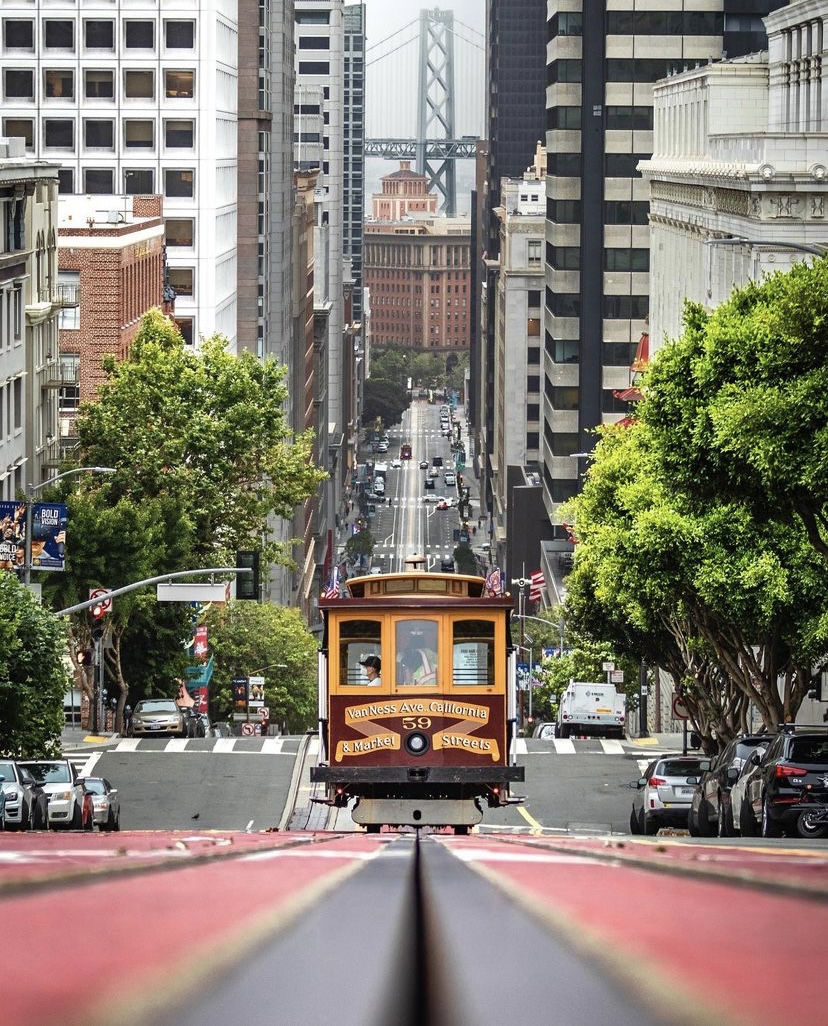 bkm_management's tweet photo. 📍San Francisco, California
Did you know that San Francisco’s cable cars are the only National Historical Monument that can move?
📷: @betooblah on Instagram
#architecture #streetphotography #cityfeature #photography #sanfrancisco #sf #photoinspiration #featuredphotographer https://t.co/KxFGemXK7f