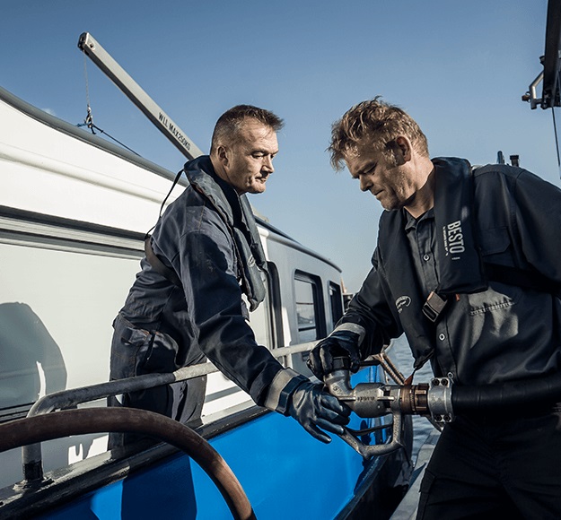 Verplichting gebruik hernieuwbare energie #binnenvaart wordt anders ingevuld. <a href="/BLN_tweets/">BLN_tweets</a> blijft inzetten op veilig, haalbaar en betaalbaar invoeren van verplichte #bijmenging. We voeren hiertoe o.a. overleggen met overheid, fabrikanten en leveranciers > bln.nl