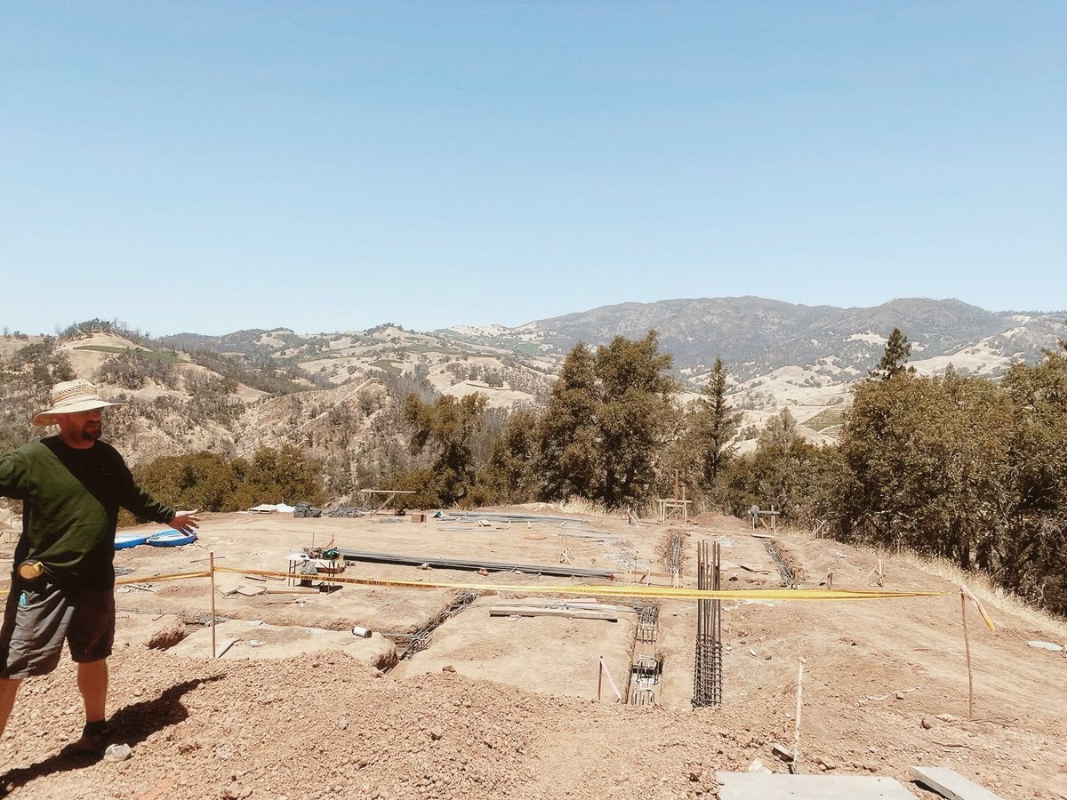 fletch_rhodes's tweet image. We&apos;re so excited to get started on this new build in Healdsburg! Isn&apos;t this a gorgeous spot?? Read all about it on the #FRblog! fletcherrhodes.com/blog/work-in-p…

#FletcherRhodes #FRstyle #InteriorDesign #SonomaInteriorDesigner #WineCountryStyle #HomeConstruction #HealdsburgModernBuild