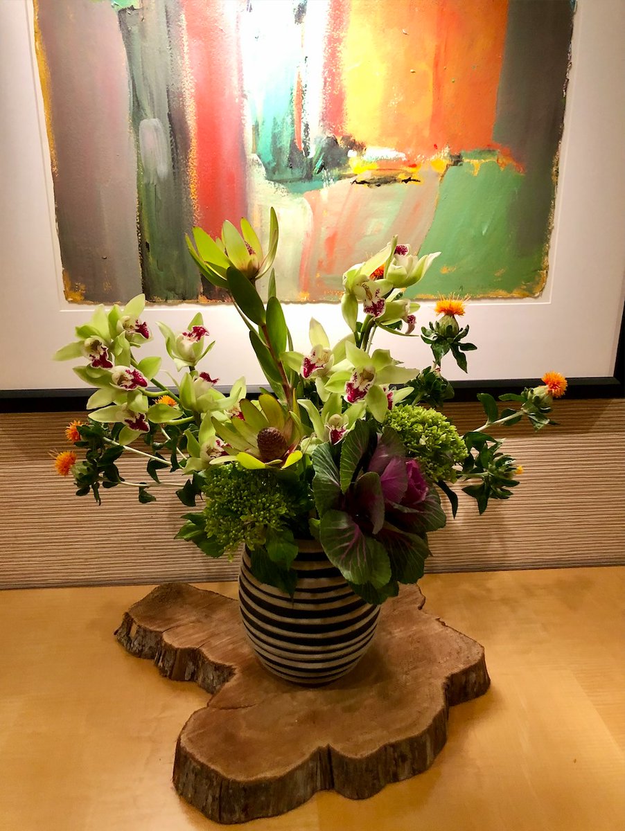 The_Umstead's tweet photo. Every week, something new and unexpected, and somehow, it always seems to compliment the art perfectly! Thank you to Watered Garden Florist for consistently keeping our florals fresh and for being such a big part of what makes The Umstead experience something to remember. ✨🖼🌺 https://t.co/xZm3lxhJfd