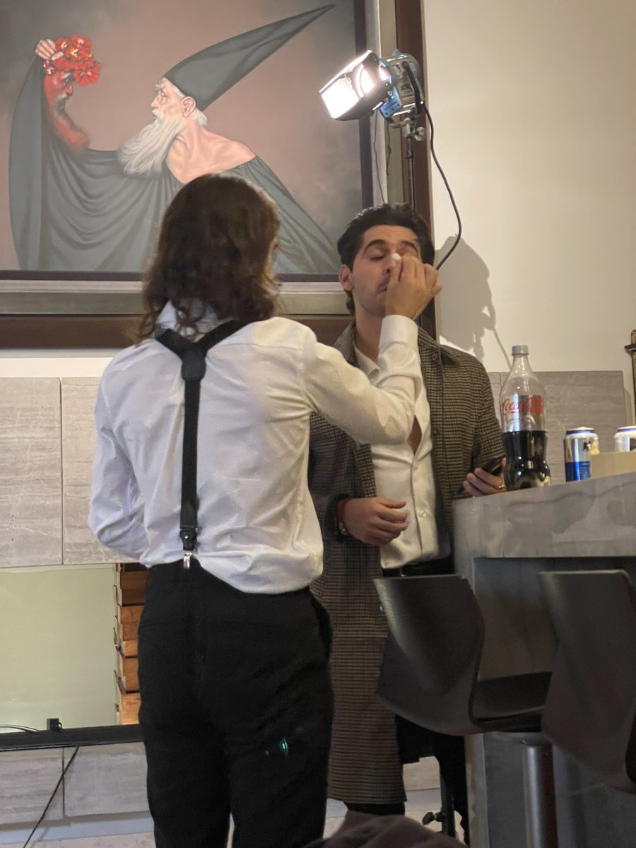 Estas imágenes fueron tomadas sin mi CONSENTIMIENTO, sin embargo lo que ven ES CIERTO cuando no hay personal queda bajo la responsabilidad de la banda verse DI VI NOS en los videos. Un poco de polvo para que brille la estrella de <a href="/NetoRoxs/">Netoroxs</a> y no su cara. <a href="/Serbia_Mx/">Serbia</a> #DosisXTormenta