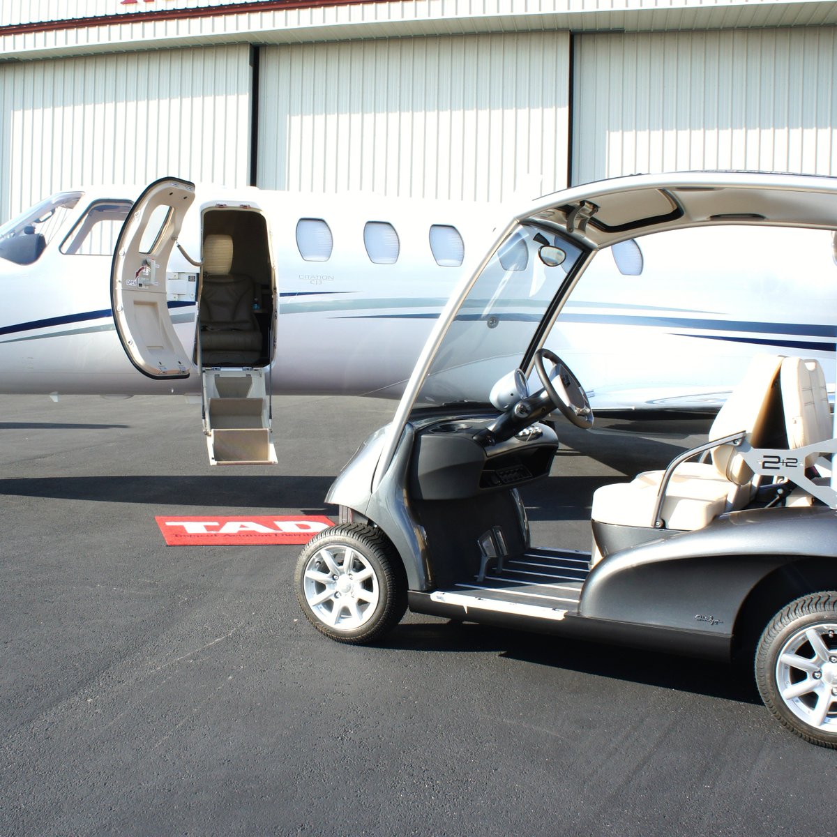 gariagolfcar's tweet photo. Fly away, drive away. #flyanddrive #luxury #agariafitsyourlifestyle
They say golf cart, we say golf car. #streetlegal#luxury#happygolfer #golf #golfcourse #golfcart #golflife
Picture: SONY DSC
------------ https://t.co/8ppscaNwCB