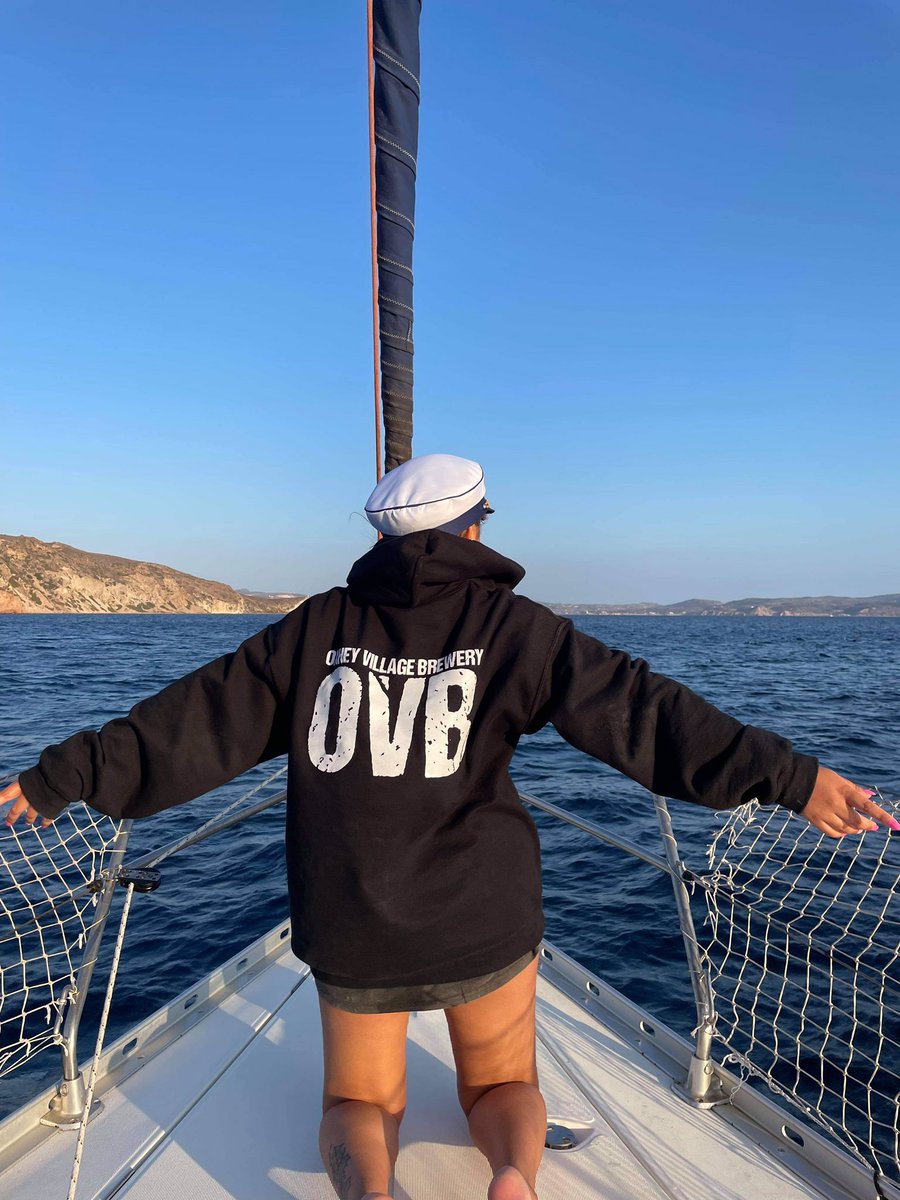 Good to see the brand afloat around the Greek isles! 🍺 🇬🇷