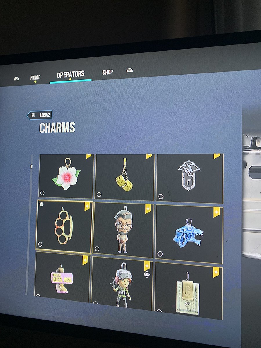 Noobzy8's tweet photo. Selling this champion account 22 elites 48 pro leauge lot of pilot skin 6x champ https://t.co/qo09sX4mHW