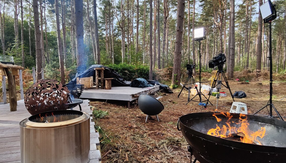 Back in the TM forest today, this time reviewing fire pits live with <a href="/_alicebeer/">Alice Beer</a> 

2 camera, dual path via LU600's.