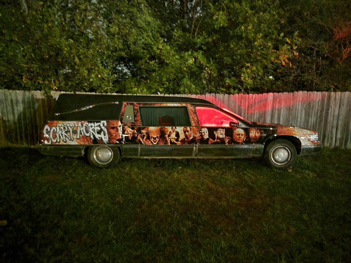 ride4life84's tweet photo. Enjoyed some haunted house fun!! #scaryacres #hauntedhouses https://t.co/ysGKBACPuX