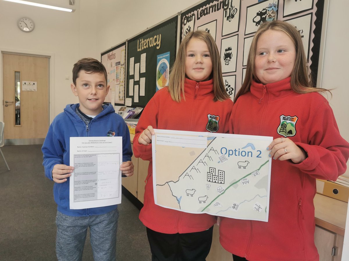 BilstonPrimary's tweet image. P5/6 took part in a climate change workshop with @NatMiningMuseum  today! We designed a new town with a renewal energy focus, presented our ideas and then created a piece art in order to examine the effects of local weather. All part of our looking forward to #COP26 in November