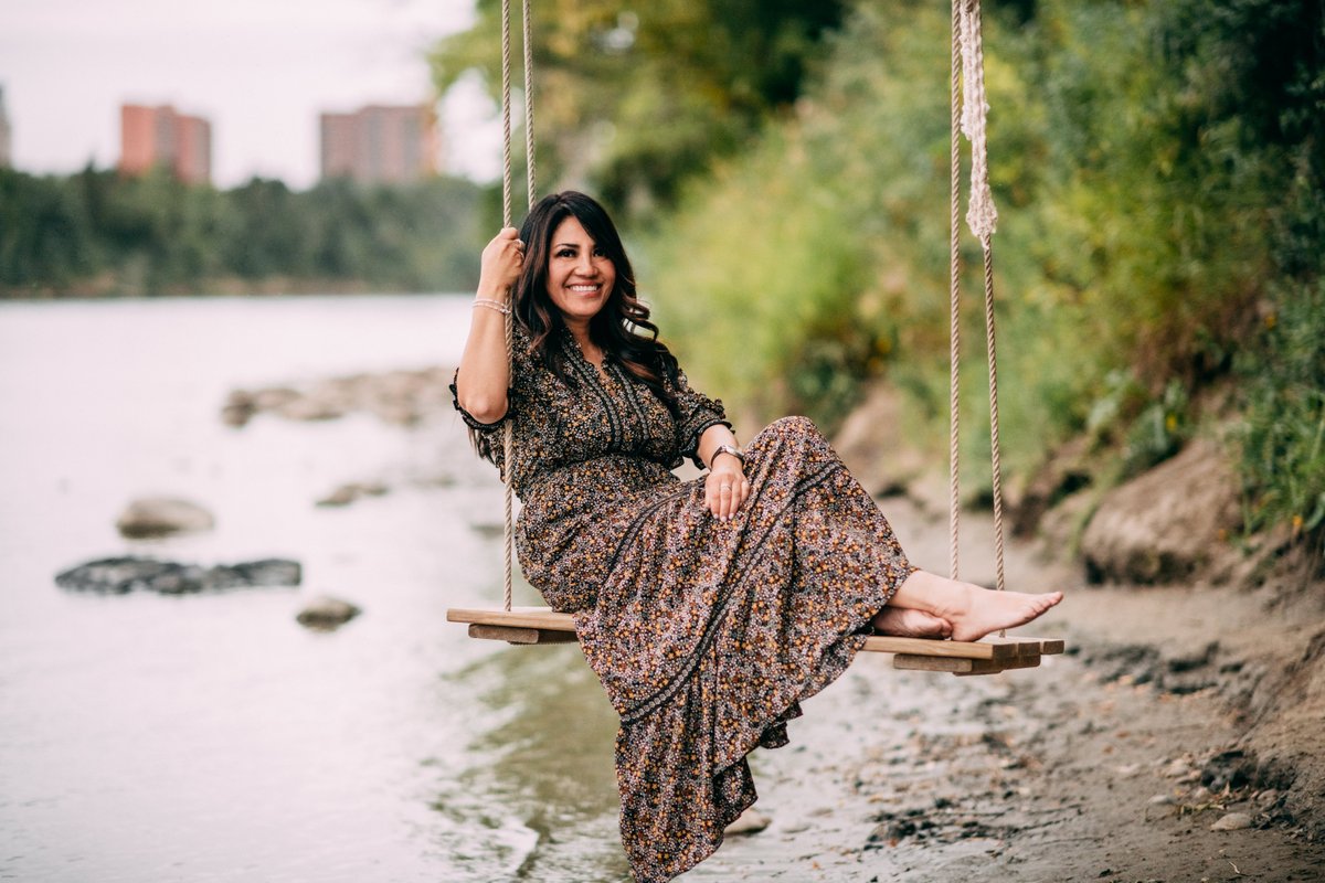 SerenaCMah's tweet photo. #Thanksgiving Monday and I’m #grateful for a newfound sense of #balance and #clarity in my life after a major medical crisis has me re-evaluating how I approach work and life. I decided to share my experience on my #blog. https://t.co/jIICbfjB9s #yeg https://t.co/vSZ5vJjWOG