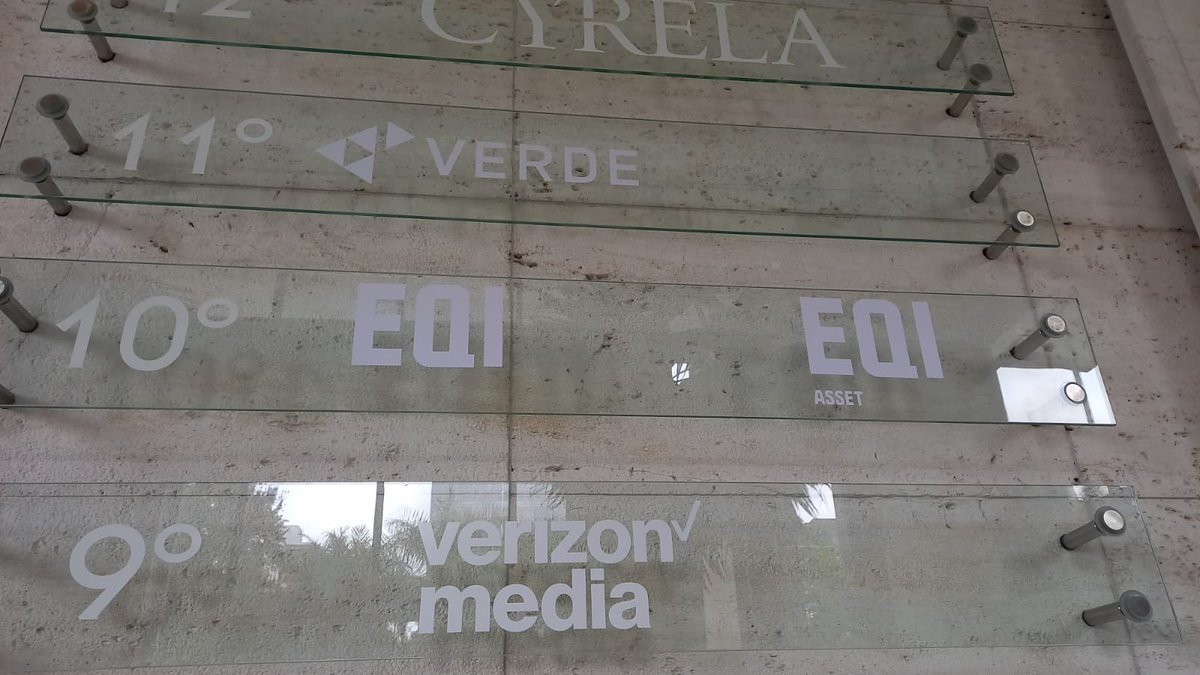 Juliano_Custdio's tweet photo. Em breve no 10° andar também… EQI SP voando 🚀🚀🚀

@MauricioDaoud @eqiinvest @varaschin_r @CasagrandeEqi @larissa_eqi @emarchetti77 https://t.co/BCjeEO2rvD