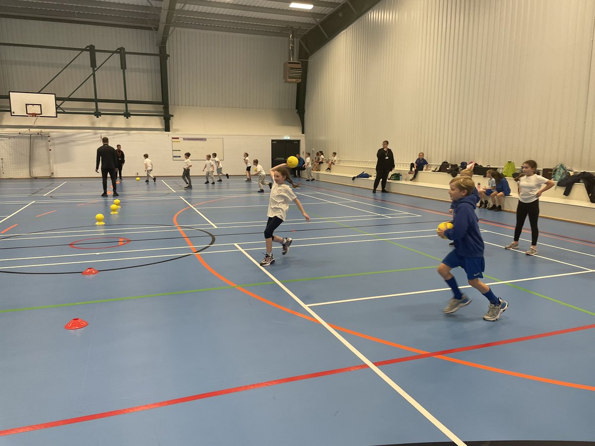 MrNoblettPE's tweet photo. @crontony4 enjoying themselves at @KnowsleySSP dodgeball event. It was great to see them applying some of the learning we have covered in PE lessons this term. They all played brilliantly throughout group games and after some very close games they qualified for the final. https://t.co/N4JVFUMyYC