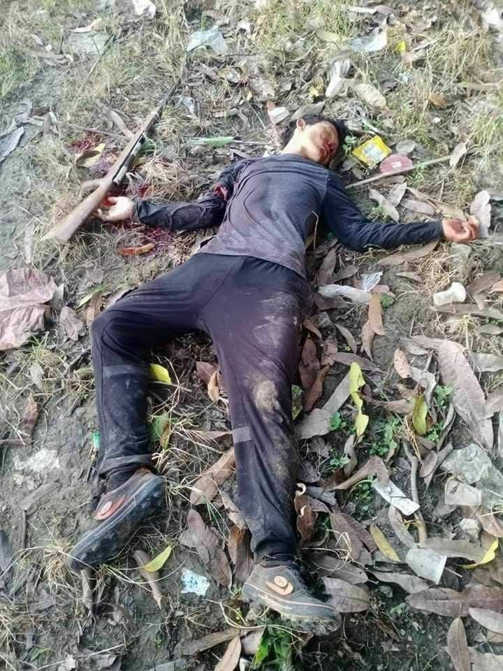 jinixovia's tweet photo. SAC Stormed in #Hteechaing Tsp, Sagaing Region, Deliberately Fired Heavy Artillery Shells into the village &amp; Ransacked home. At least 8 people were killed, including 4 PDFs &amp; 4 locals. #UnfetteredAccessForAids #Oct11Coup #WhatsHappeningInMyanmar https://t.co/oCFMvHbSqP