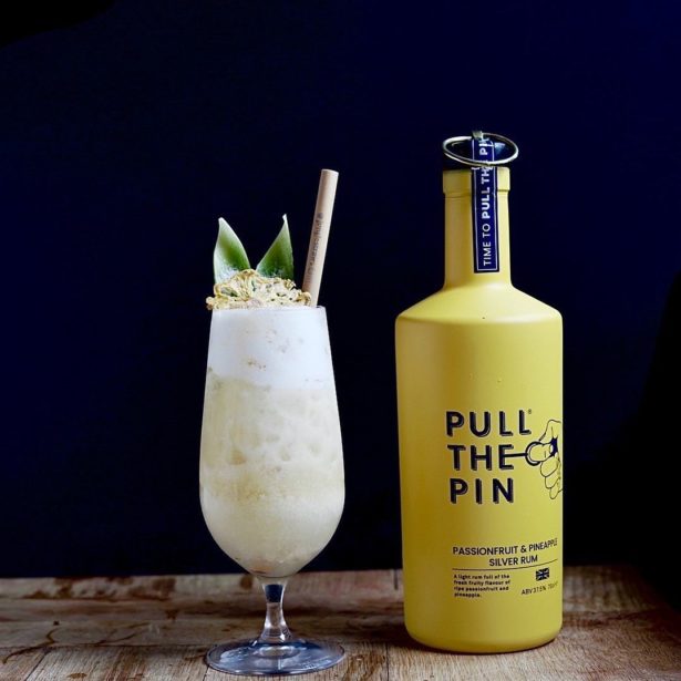 INTOUCH_RUGBY's tweet photo. Pull The Pin Spirits ™️ … Live life with adventure and passion #pullthepin on convention, to make a change, and to celebrate life Great spirits, unique flavours, iconic bottle https://t.co/UZK1s8X1n8 ! Now Live @ https://t.co/mfuNWdJEhw ! https://t.co/kJGJhHZEqI