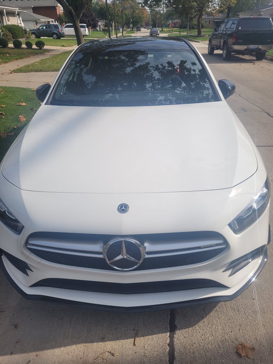 MattMyftiu's tweet photo. Got a hot rod this week ... will channel my inner Lewis Hamilton as I test this @MercedesBenz AMG A35. #autotechreviews https://t.co/sui7ASJCw1
