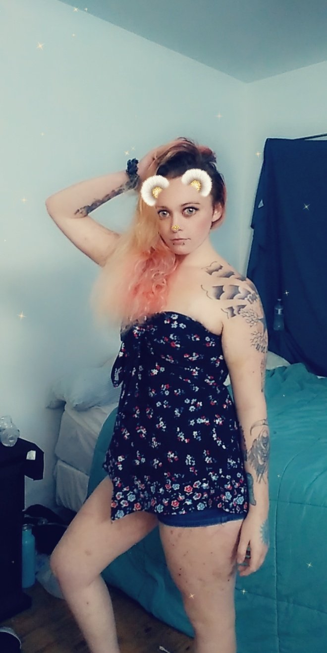 1 pic. Anybody wanna see new solo content??? Go sub to one of my paid sites 😉 uploading tons of new vids today (kinda been slacking on vids for a little while cuz of depression) https://t.co/69zSPV54Ze