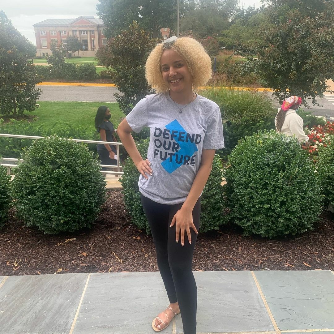 DefendOurFuture's tweet photo. .@HowardU students like Sumaya want their representative, Rep. @EleanorNorton to #GoBoldOnClimate! #ACTNow https://t.co/mOQecC1PYd