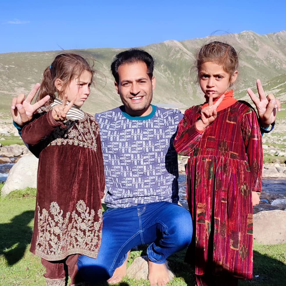 umeridrisi's tweet image. It was a dream to go out on a noisy river and capture beauty of our peaceful lands.

Look what I captured on my recent tour to Kunhar River ❤️

#108MPCamera