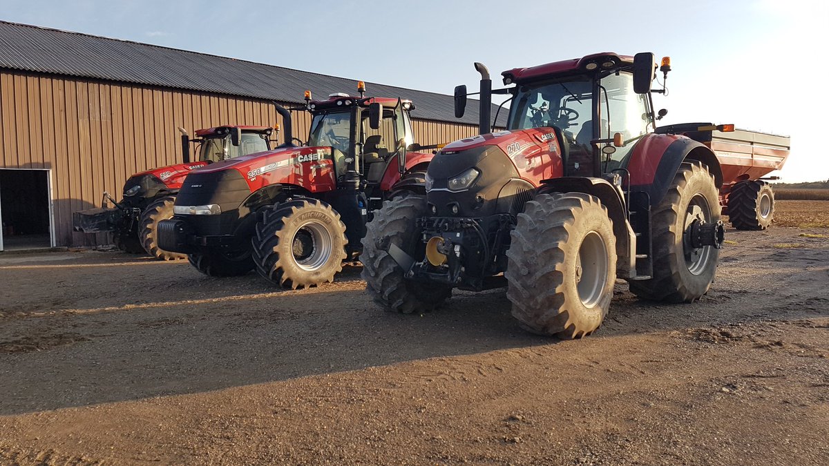 SWODiesel's tweet photo. Gobble gobble, happy Thanksgiving!  These red guys have something to be thankful for.... #Ekotuning #Ekotuned 💪😎 https://t.co/KjCmVuUOFe