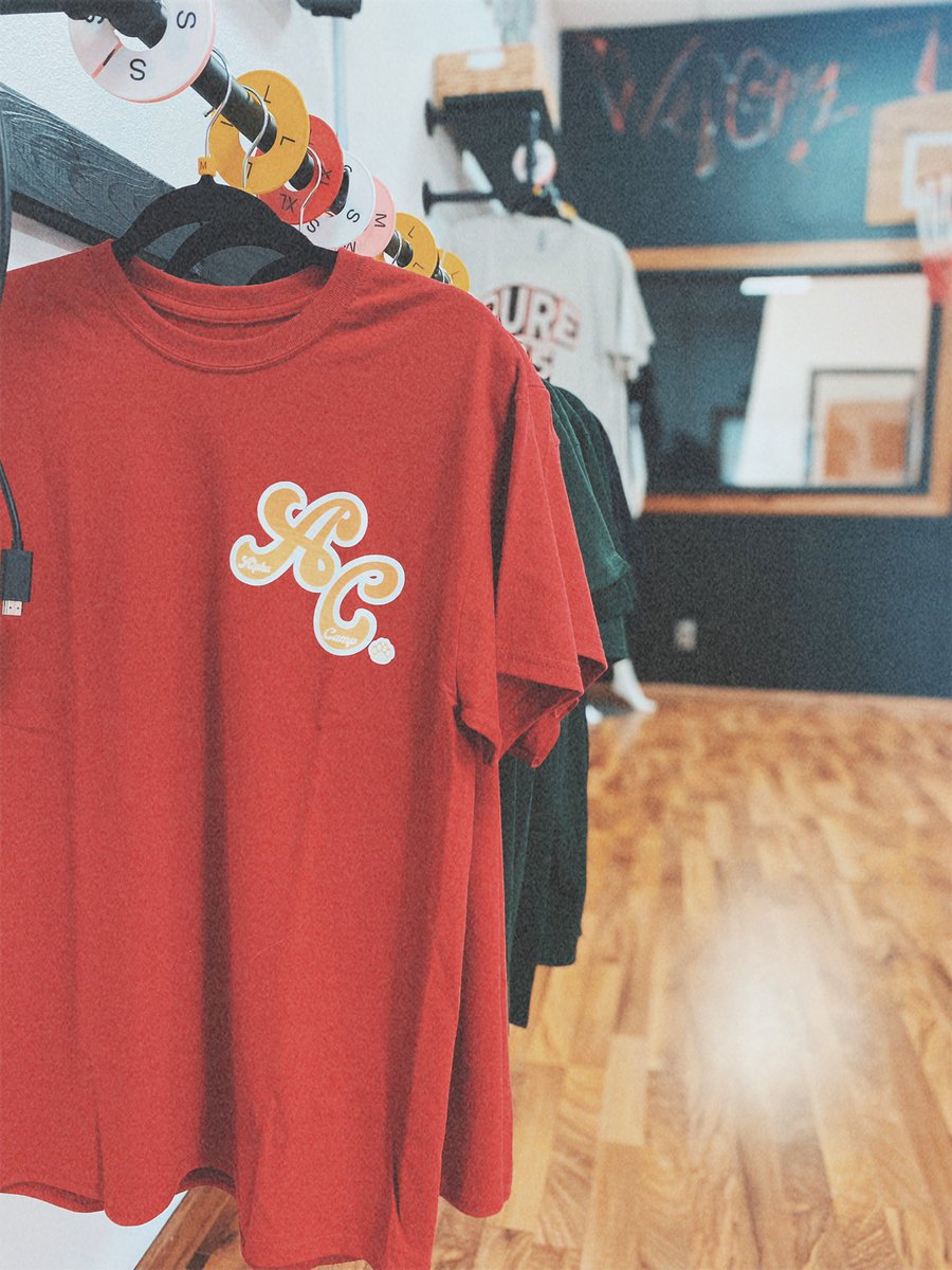 AlphaCampBrand's tweet photo. 🐺 Come &amp; Shop our various collections 🐺

PACKLYF graffiti Tee - $25

Pure 815 Tee - $25

Alpha Camp Fall Tee (Red, Green &amp; Black) - $25

MW4TA Tee - $35 https://t.co/7gVHOSMlkM
