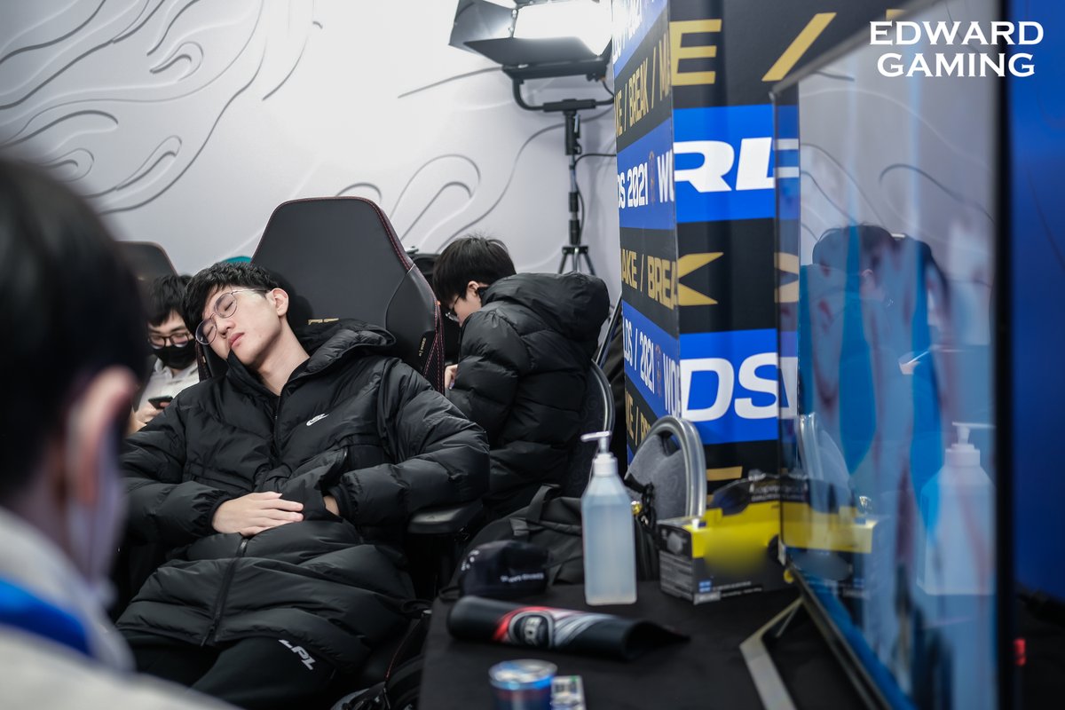 Edward Gaming tweet media