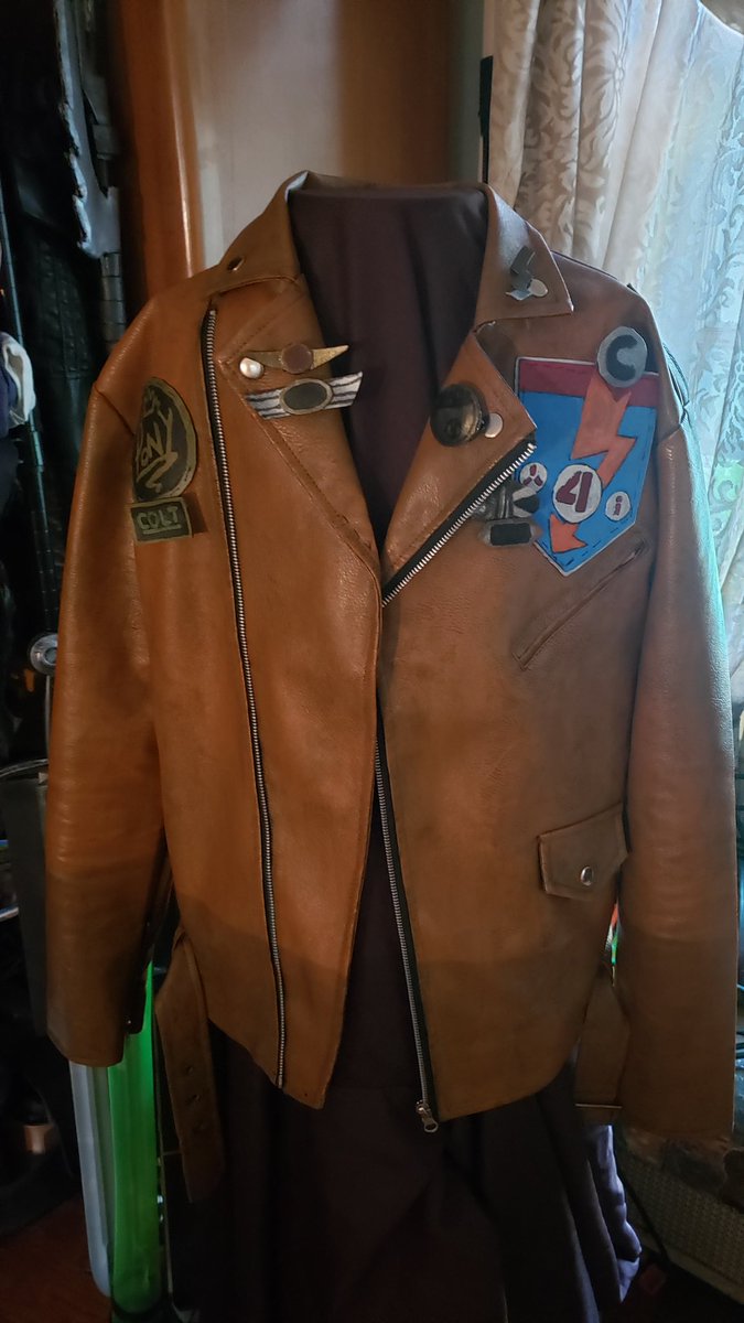 GreyWolf7880's tweet photo. Finished!!
🔄🧔🏾💥🔫👩🏾🦱💥🔫🧔🏾💥🔫👩🏾🦱🔄
#Cosplay #CosplayWIP #WIP @bethesda @deathloop @BethesdaStudios #Deathloop #DeathloopCosplay #ColtVahn #ColtVahnCosplay #Bethesta https://t.co/4wJ1N2F43R