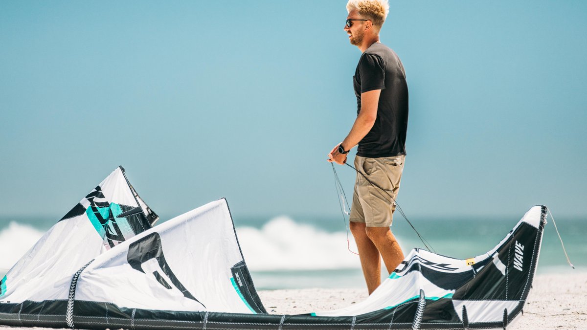 corewatersport's tweet photo. Setting up for the new week with Steven Akkersdijk ๐
#GOKITING
๐ท Juli Pereyra
๐ South Africa
#corekites #section4 #wavewarrior #kitesurfing #kitesurfer #kitelife #southafrica #freestyle #waveriding https://t.co/t7JnrO4q9Z