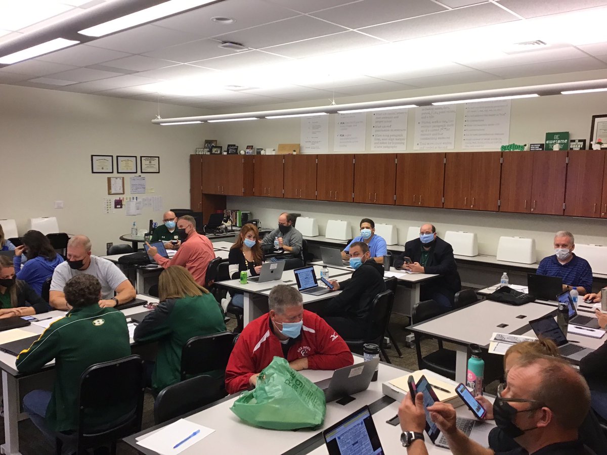 bkochinsky's tweet photo. Excited to welcome some new educators to the world of Twitter #cambriacollaboration2021 https://t.co/vkmwbqGHIc