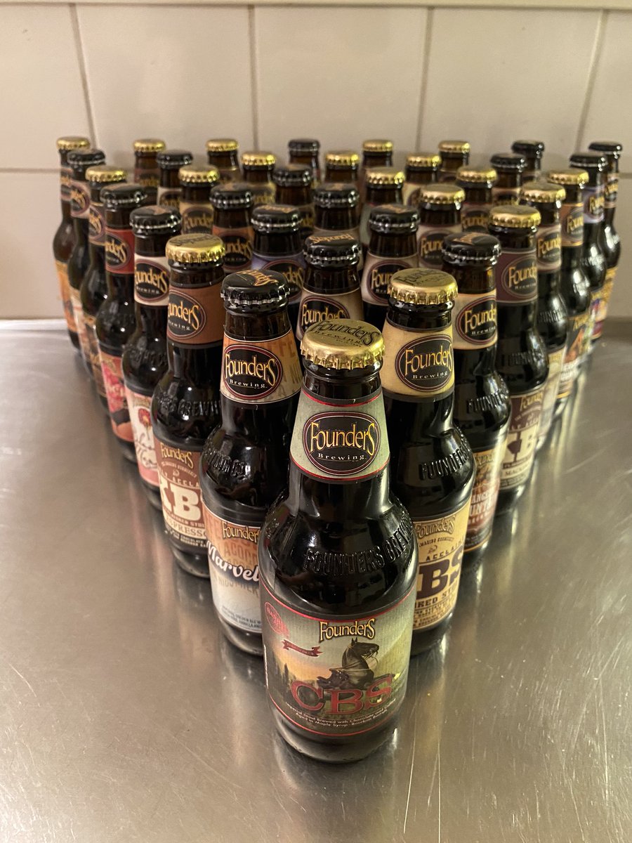 MatteRosengren's tweet photo. My own founders festival 🍻 #Foundersbrewing https://t.co/fngWWTNGNV