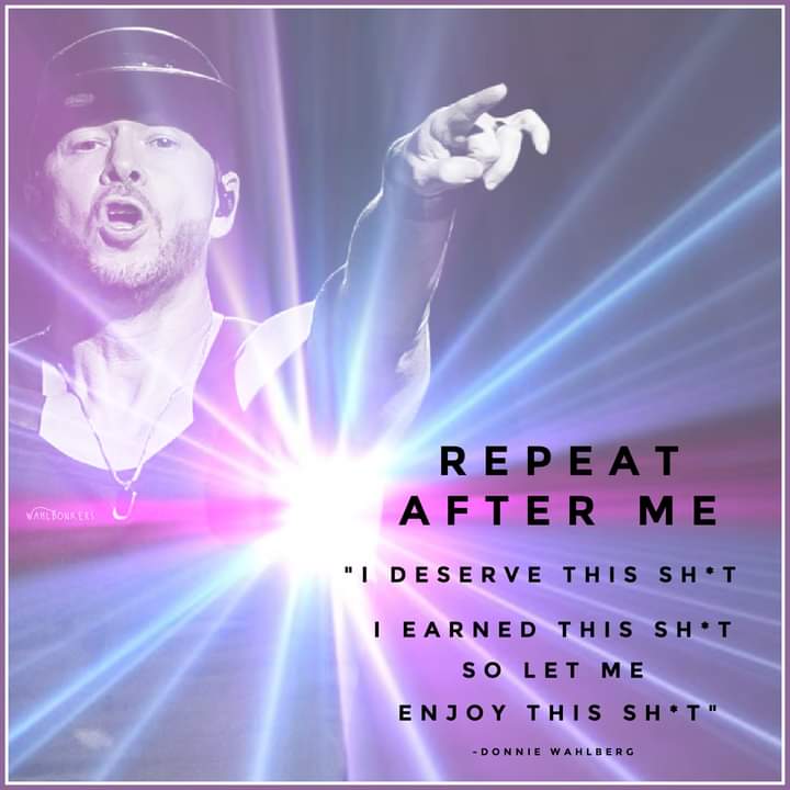 @DonnieWahlberg @AchtermanJulie @rattailnkotb @NKOTB 
Yay🎉🎉 I finally get to get a hug from Donnie! I'm beyond excited! Thanks @AchtermanJulie for helping make this happen! Love you! 🤖❤♾  
Photo Credit-@Wahlbonkers
#IDESERVETHIS!
#YOUDESERVETHIS!
#LOVEETERNAL
