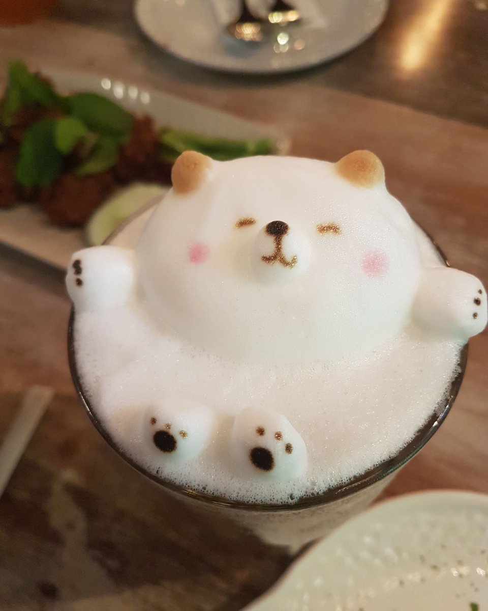 Farmer_Brothers's tweet photo. This latte art is so cute! 😍What are some ways you impress your customers with latte art?

#CoffeeLover #LatteArt #Cute #Kawaii https://t.co/f7y28qiliA