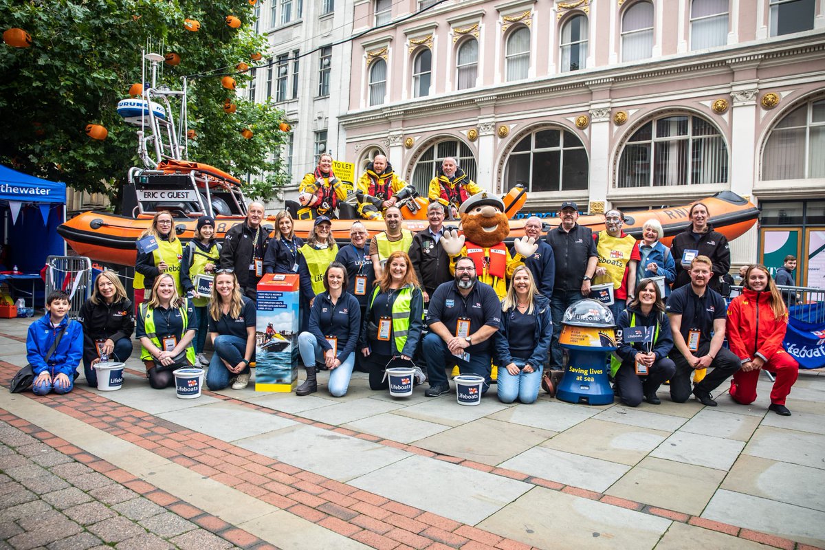 fayemaher's tweet image. .@RNLI One Crew | 9 October 2021 ❤️ Celebrating 130 years since the the world’s first charity street collection in Manchester with the best crew - all lifesavers, all fundraisers. A big shout out to…