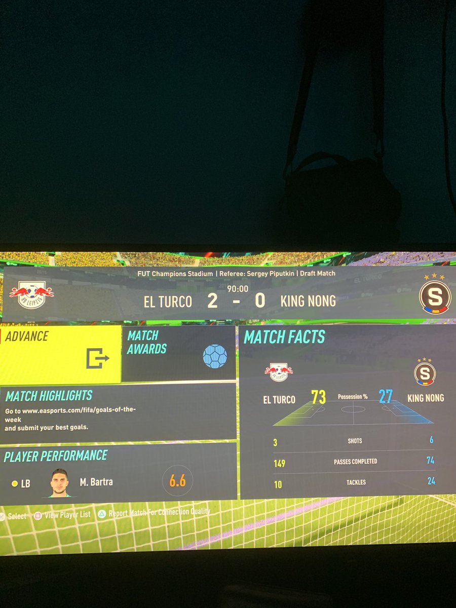NobleJ_'s tweet photo. And the award for the most boring fifa player goes to.... https://t.co/iXAu4qqrsM