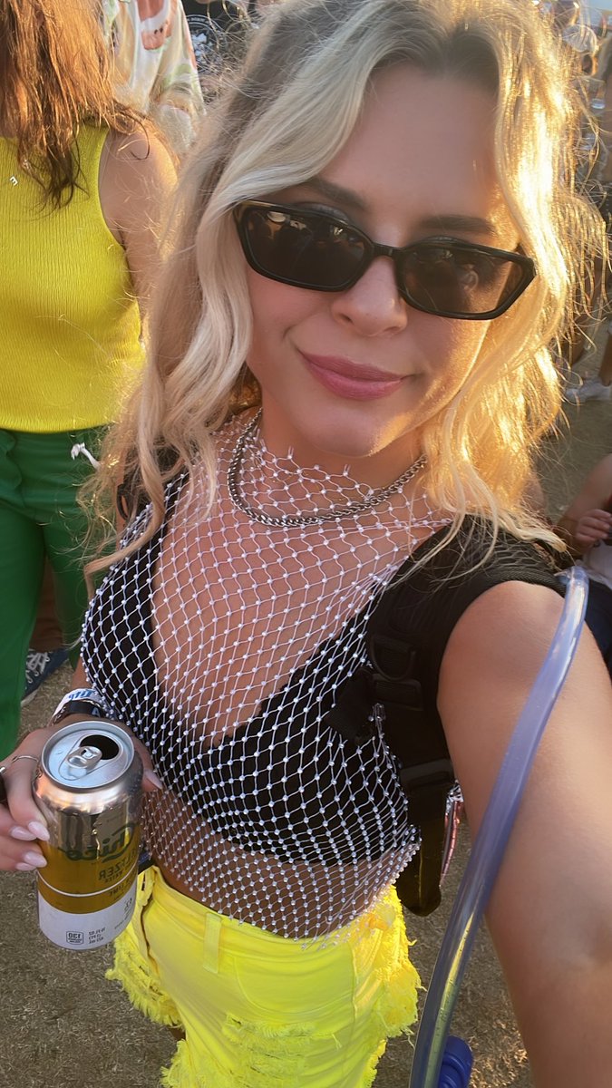 katy black ✰ tweet media