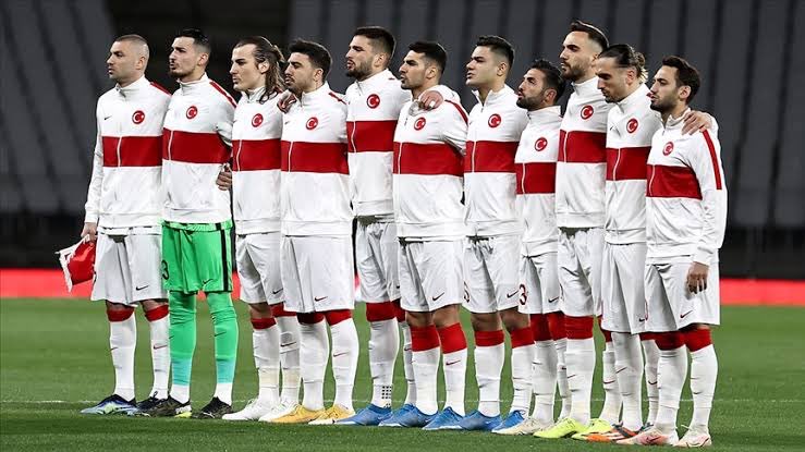Lütfü Savaş