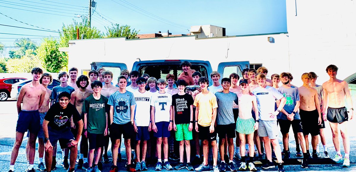 Trinity Cross Country recently collected and donated over 300 pairs of shoes to the non-profit organization “Waterstep”. Men of Character. Thank you. ☘️🎽