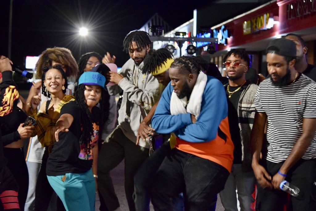 Mr.Behind The Scenes tweet media