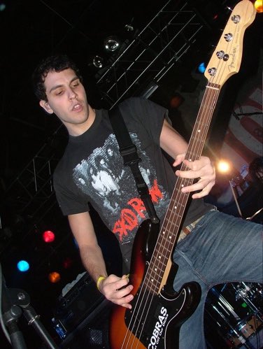 Happy birthday gabe saporta! / photos by elyse jankowski @ the starland ballroom, NJ. 4 january, 2003. 