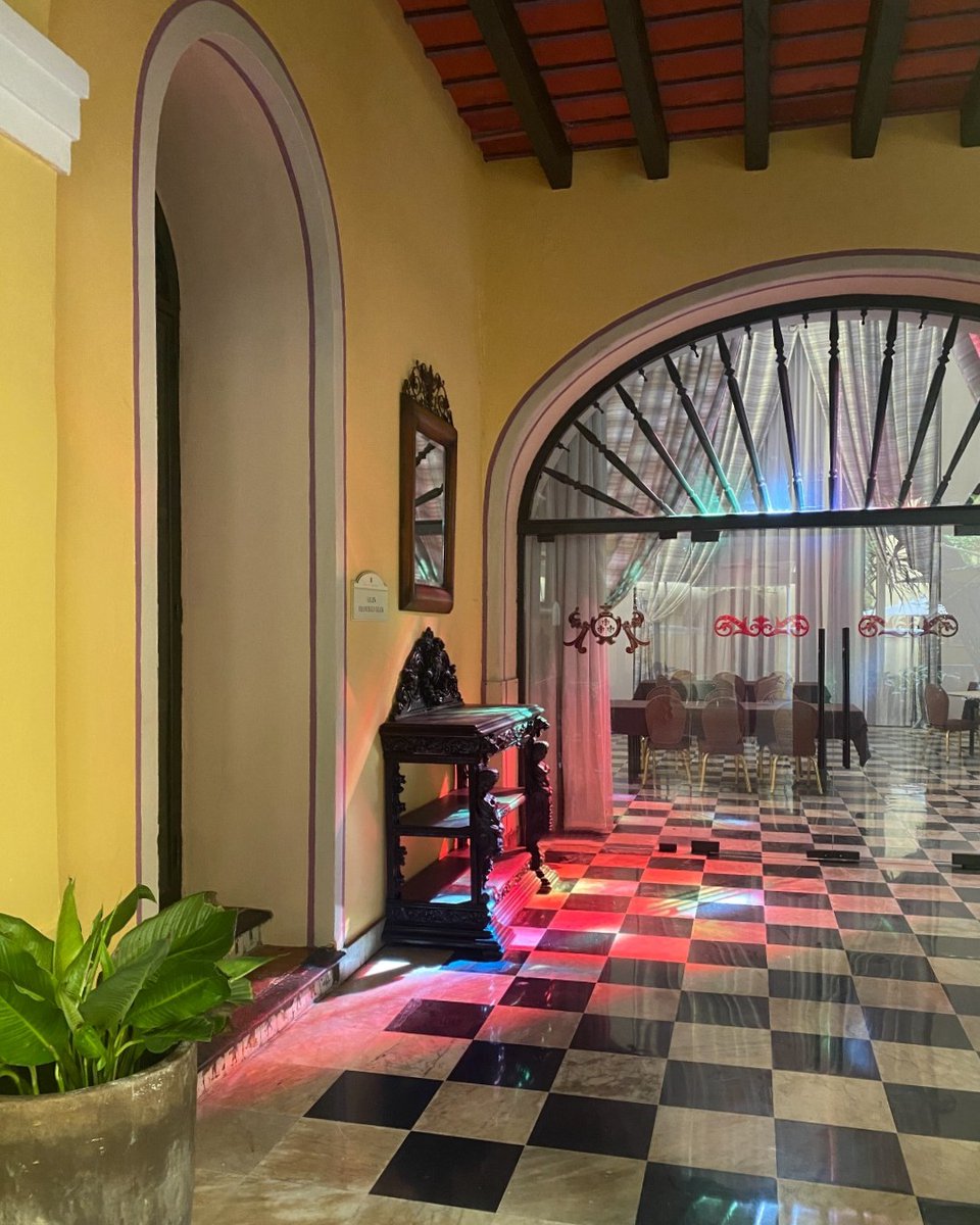 Hotel El Convento tweet media