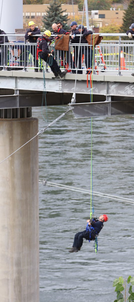 trailfire941's tweet image. Trail Firefighters Local 941 just spent two days doing rope rescue training and confined space training scenarios. Members trained on repelling,patient pickoffs,steep embankment rescue and confined space rescues. These are just two of the technical rescue services we provide.