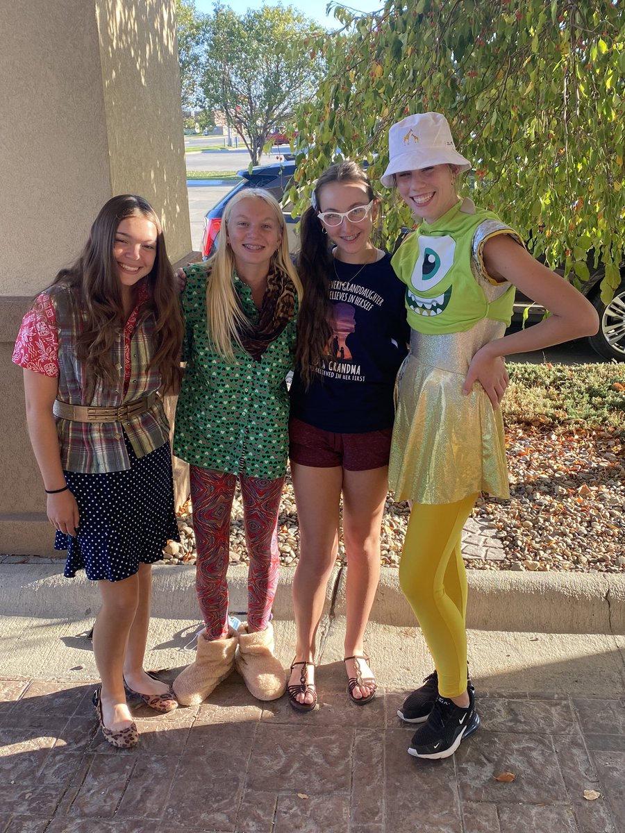 PL South Titan Girls Golf tweet media