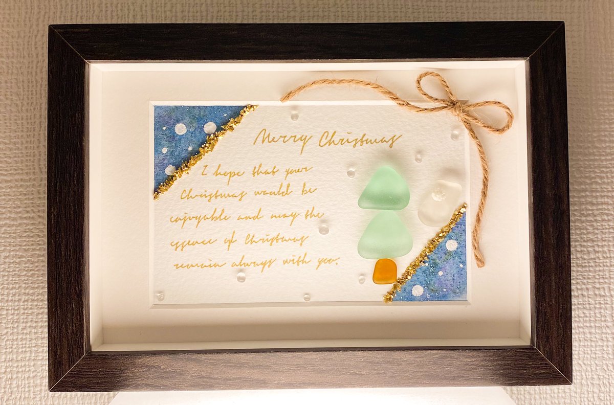 komugi_sea's tweet photo. 本日19:00頃メルカリで新作を販売予定です。クリスマスシリーズ第二弾🎄今回はクリスマスカードのデザインです。とにかく可愛いがいっぱいの作品なのでぜひ見ていただけたら嬉しいです♡
#みんなで楽しむTwitter展覧会 #artillijp #ハンドメイド #ハンドメイド好きな方と繋がりたい #シーグラス https://t.co/LMu4EfG7Vh