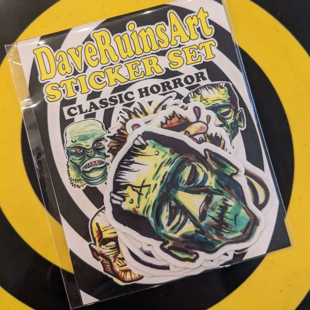 ArrowheadCanton's tweet photo. Here's the packaging. S'pretty sweet. https://t.co/hbBM2tqfio