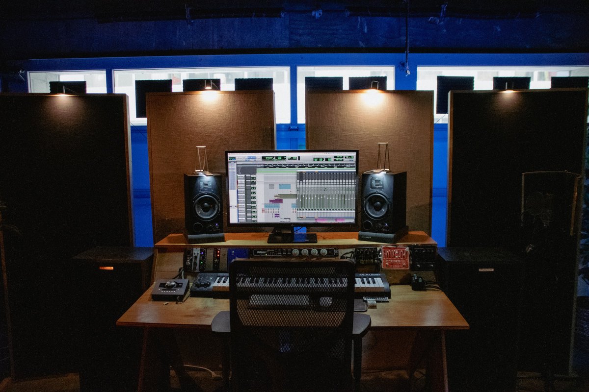 Studiotime tweet media