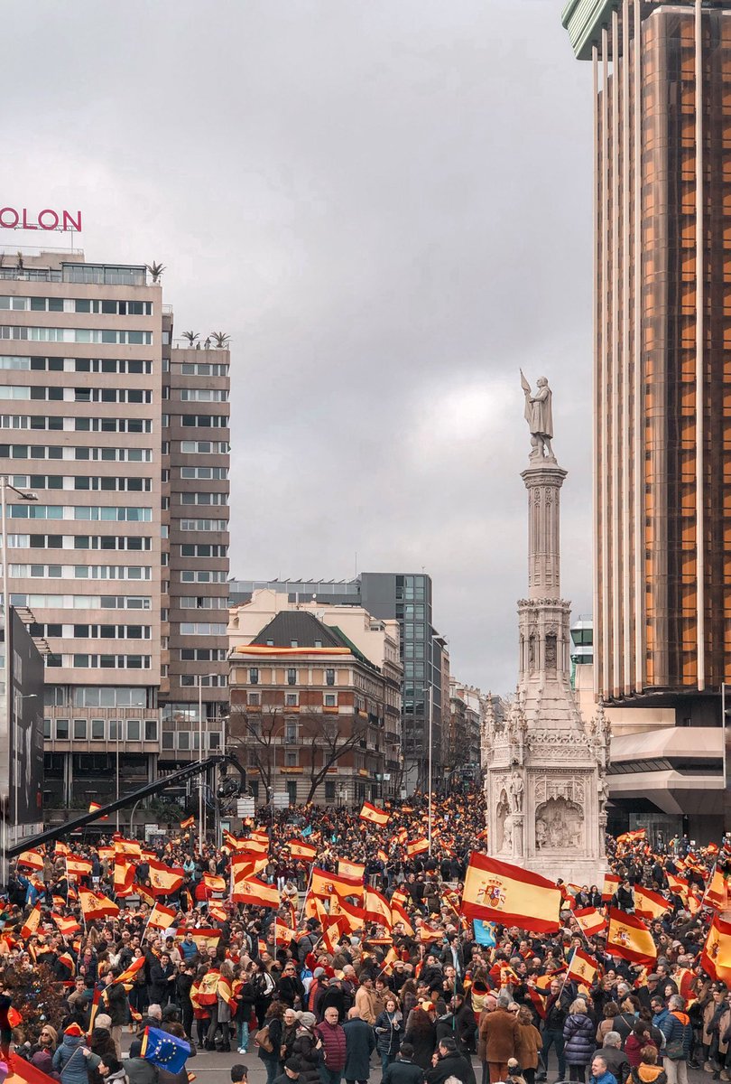 escri08's tweet photo. HOY Y SIEMPRE ESPAÑA ❤️‍🔥 https://t.co/cIco72dfpd