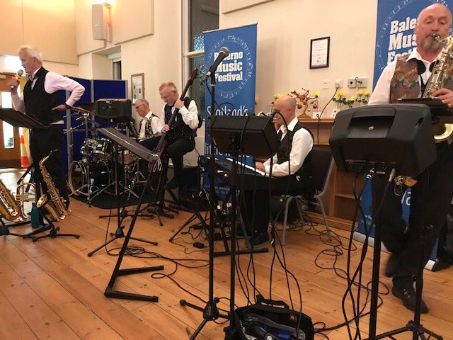 Dr Laura Cull Ó Maoilearca tweet media