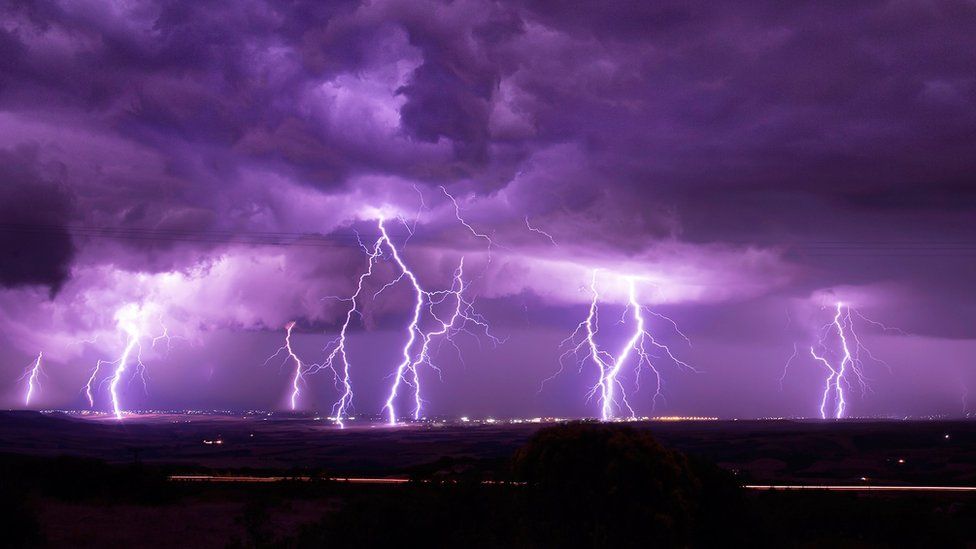 With strong storms rolling in this afternoon, take some proactive steps to protect your family!
Have a battery operated flashlight, a first aid kit, bottled water, and a list of emergency phone numbers available to you!
#staysafe